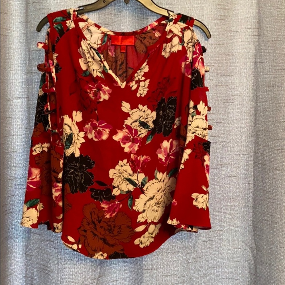 Float blouse